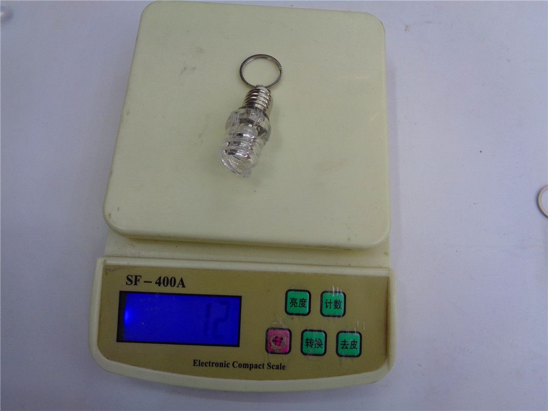 Juguetes para niños bombillas de ahorro de energía llavero luz regalos LED pequeña luz nocturna colgante luminoso bombilla tipo de hilo fuente de venta directa de fábrica Item Picture