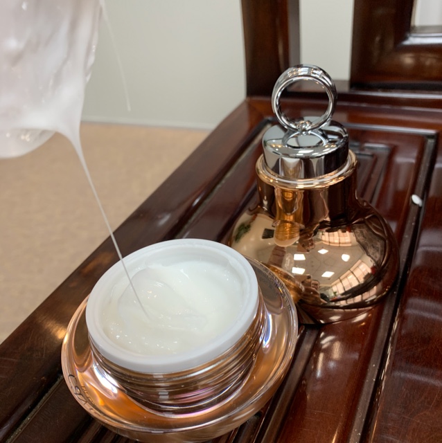 Technical highlights of electric massage eye cream