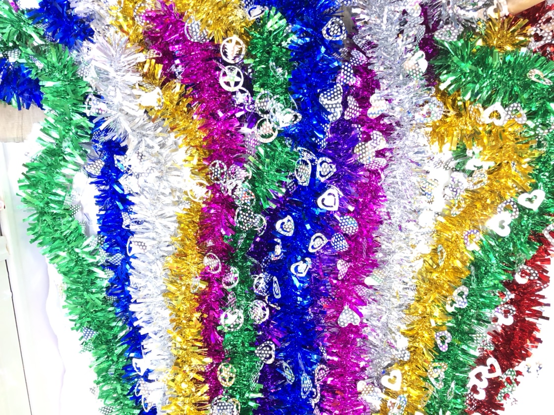 Christmas decorative wool strips with rubia grass color strips