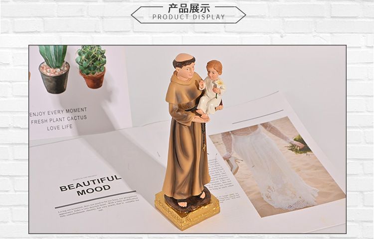 Resin handicrafts, Christian Father holding the Holy Infant figure sculpture, home decoration factory direct sales, customization and wholesale detail image 4