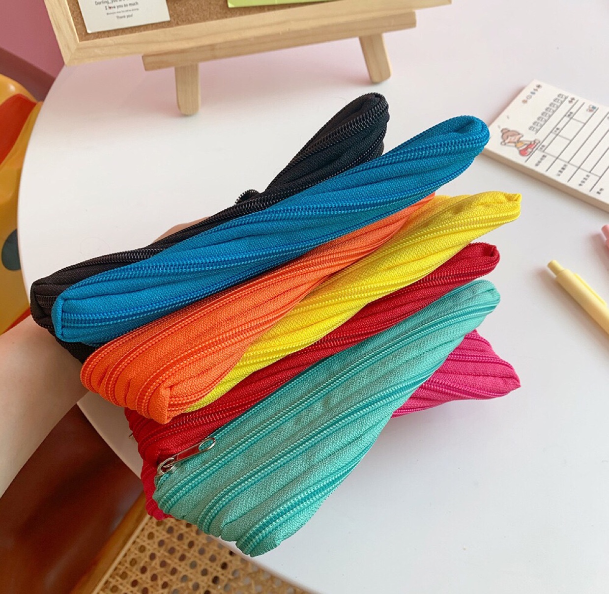 韩国创意文具简约可爱怪兽拉链包动物款吳佩慈同款零钱包笔袋详情图7