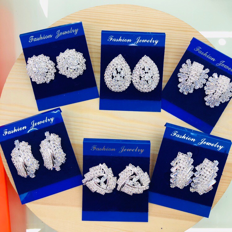 Manufacturers direct naked diamond exaggerated earrings wedding bride accessories thumbnail