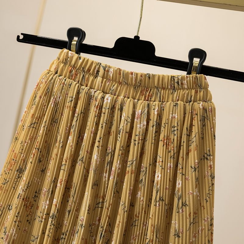 Floral print skirt for women 2020 summer, thin chiffon A-line skirt, high-waisted mid-length skirt with pleats and large swing detail image 10