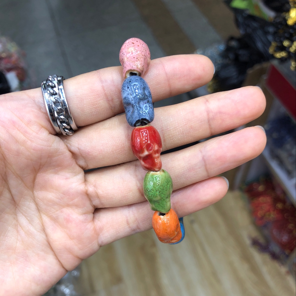 骷髅头陶瓷细节图