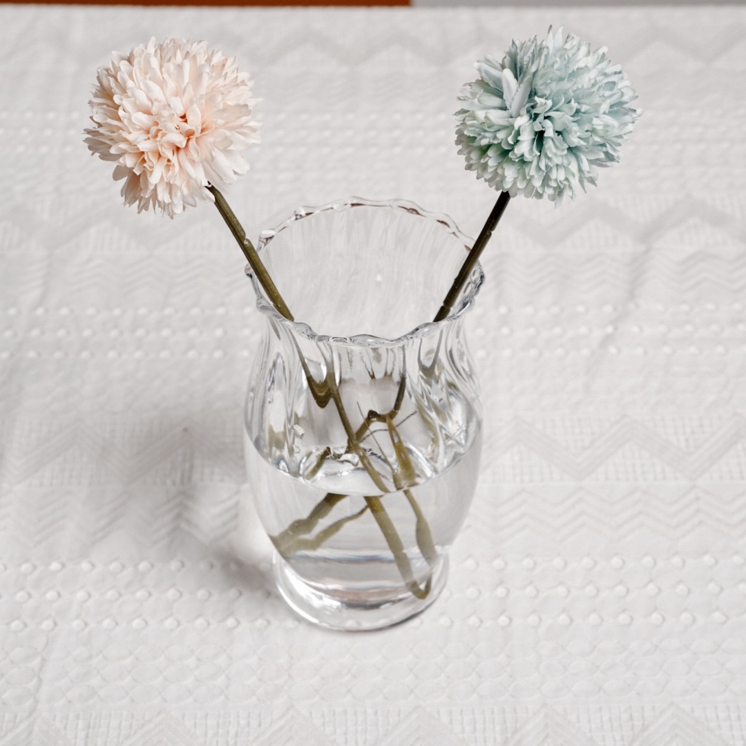 Factory wholesale: Simple and fresh, lace small fish tanks, striped glass vases, hydroponic flower vases, water-grown green baskets, plant dining tables, and bathroom decorative items Item Picture