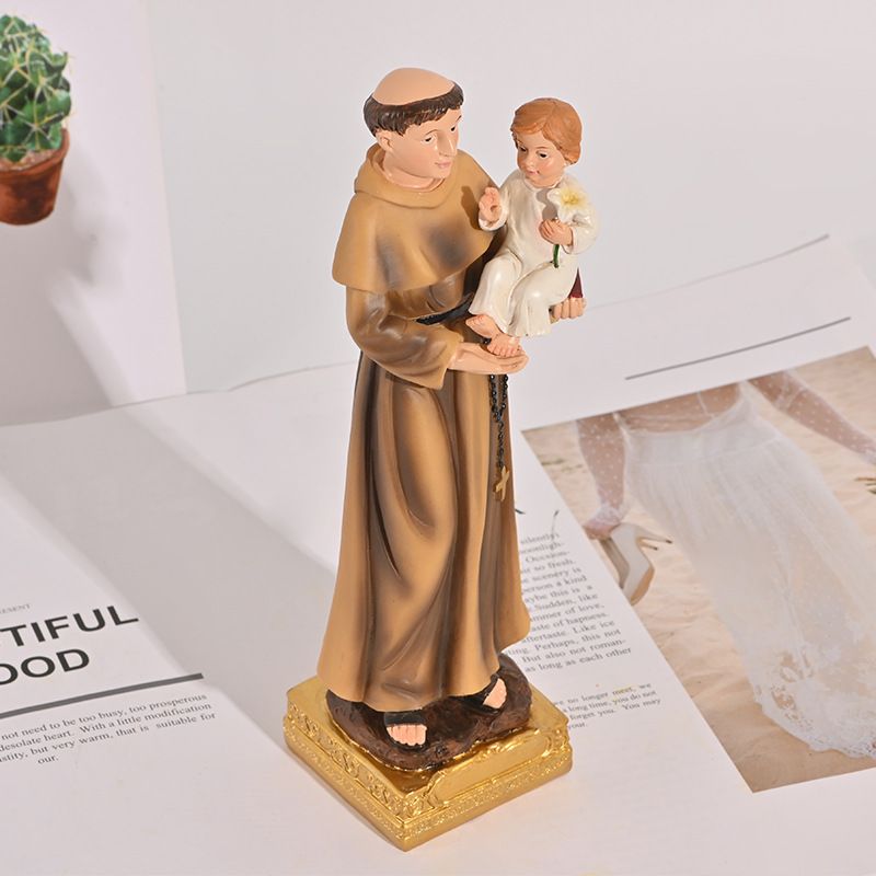 Resin handicrafts, Christian Father holding the Holy Infant figure sculpture, home decoration factory direct sales, customization and wholesale Application Scenario