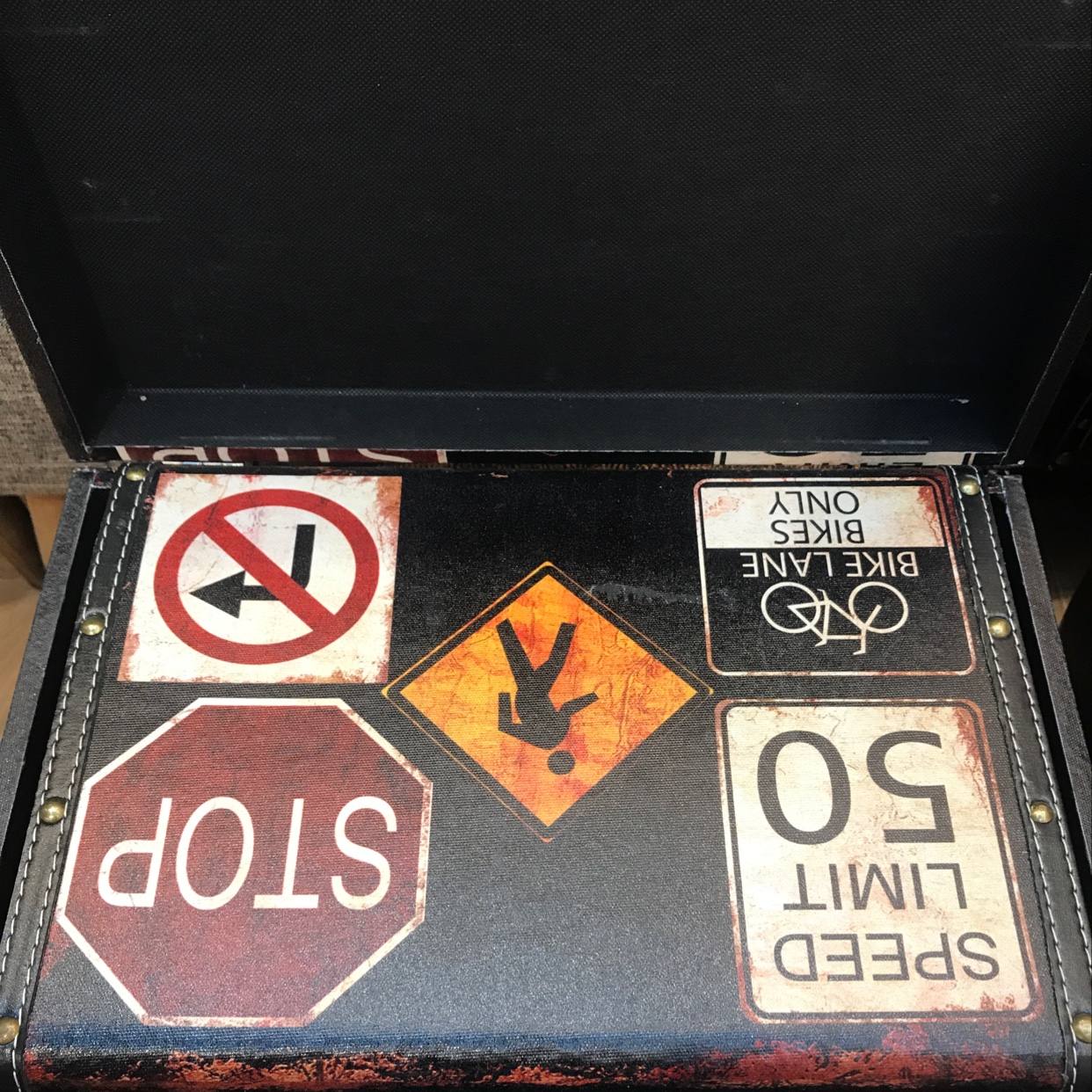 Vintage handbag 11641 Application Scenario