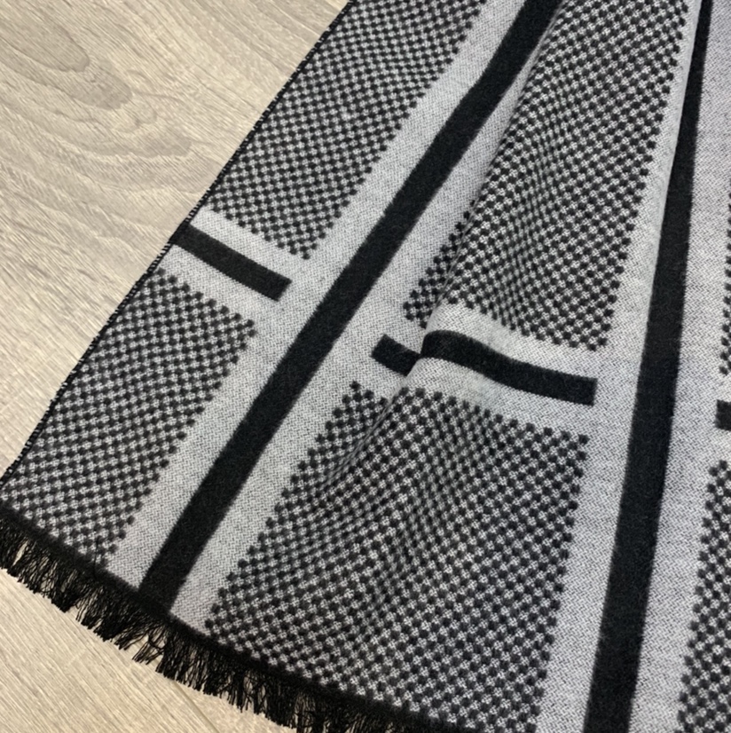 Men's Casual Scarf details Picture