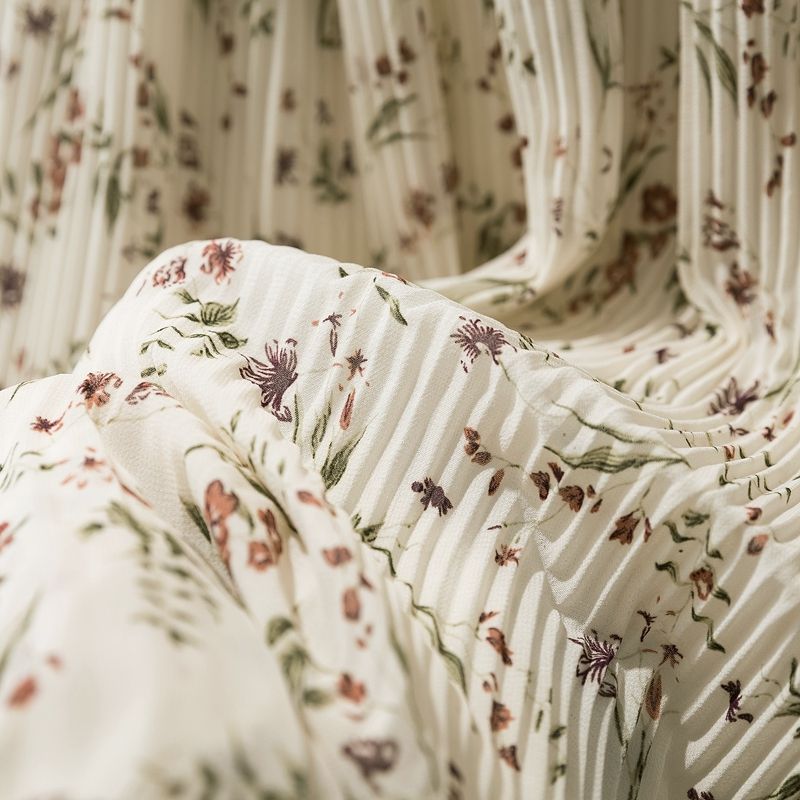 Floral print skirt for women 2020 summer, thin chiffon A-line skirt, high-waisted mid-length skirt with pleats and large swing detail image 13