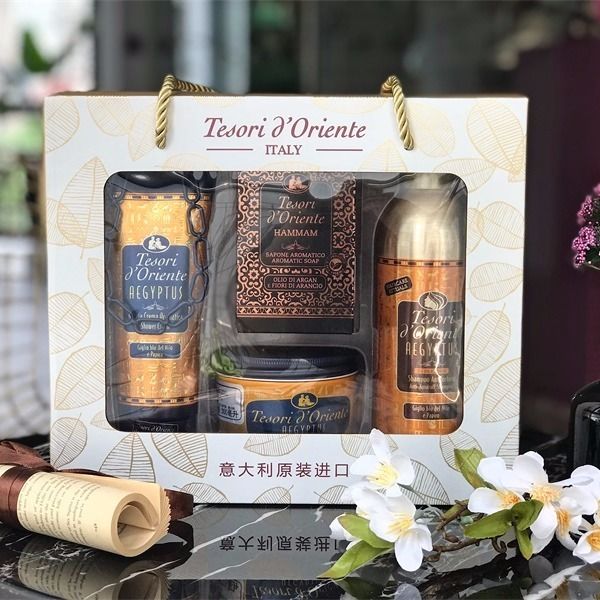 意大利进口 东方宝石 埃及艳后/水莲花/白麝香 洗护4件套装四件套详情1