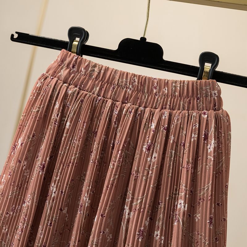Floral print skirt for women 2020 summer, thin chiffon A-line skirt, high-waisted mid-length skirt with pleats and large swing detail image 12