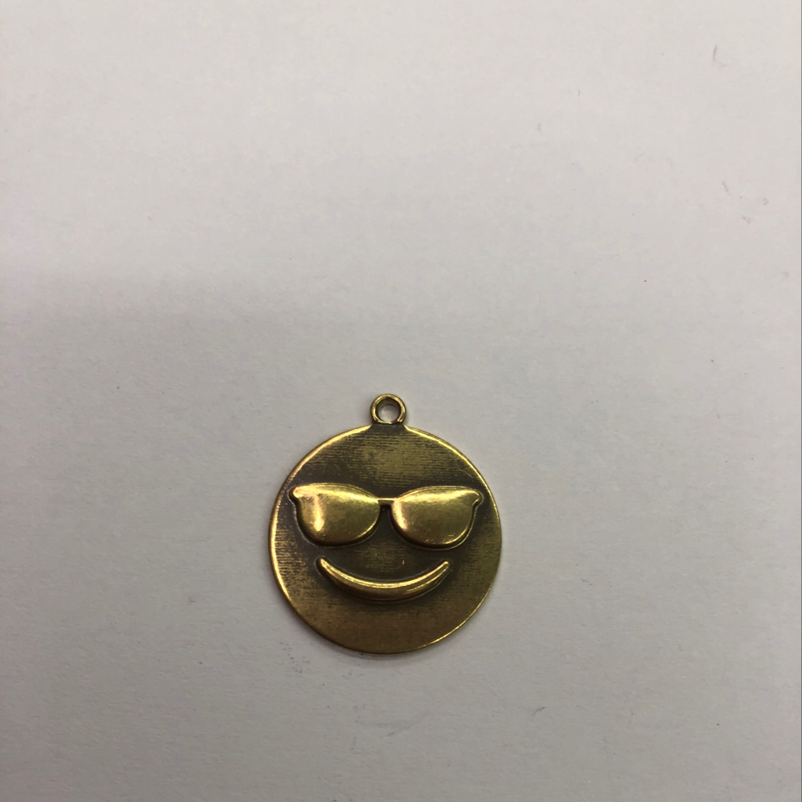 EZ00045 (20mm) Solid round glasses with smiley face hanging eco-friendly