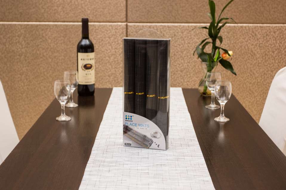 European-style placemats, Western placemats, four-piece gift box set, customizable placemats, pvc placemats, heat insulation pads, waterproof and heat-resistant manufacturer Application Scenario