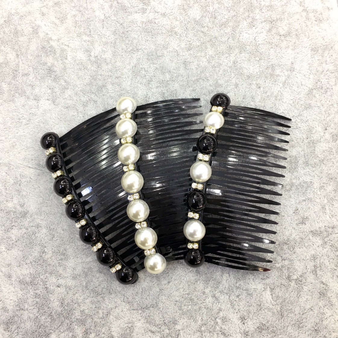 Korean Version Of The Fashion Trend Pearl Edge Comb, Fringe Comb, Hair Comb And Other Wholesale 20 Minimum Order