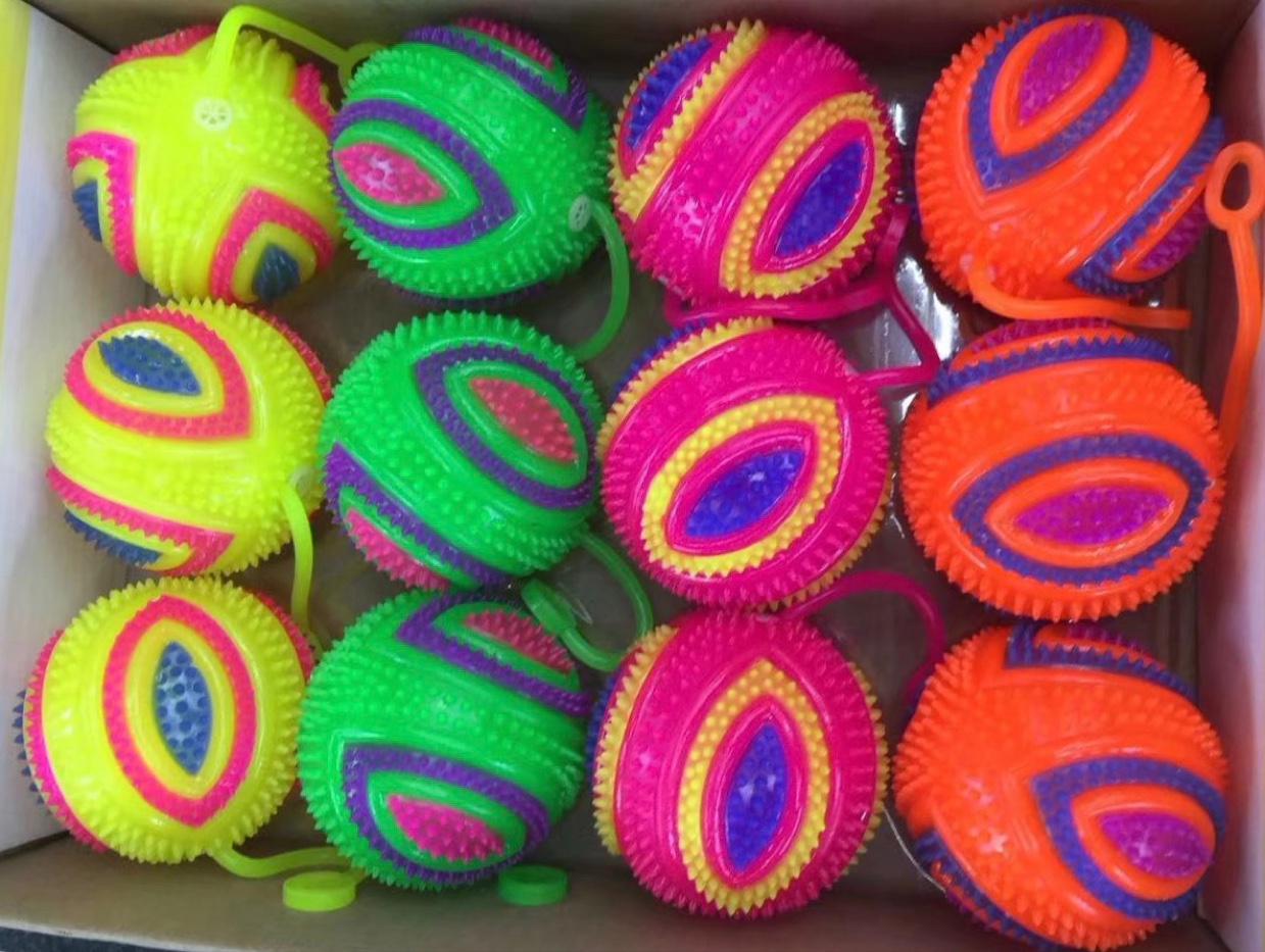 闪光发声魔眼卡通图案球叫叫球哨子球闪光发光玩具益智玩具