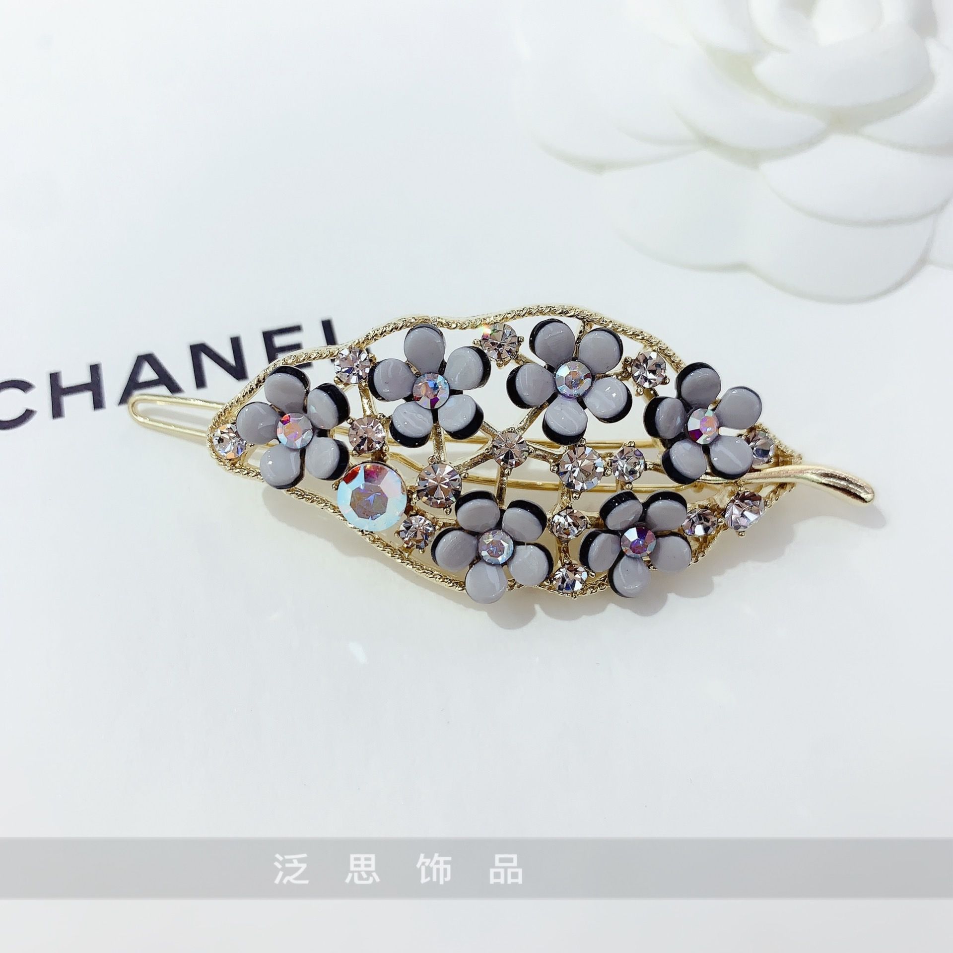 Spring Clip With Diamond Hair Clip Back Head Broken Hair Clip Top Clip Net Red Line Clip Edge Clip Bangs Clip Headpiece Hair Clip Woman details Picture