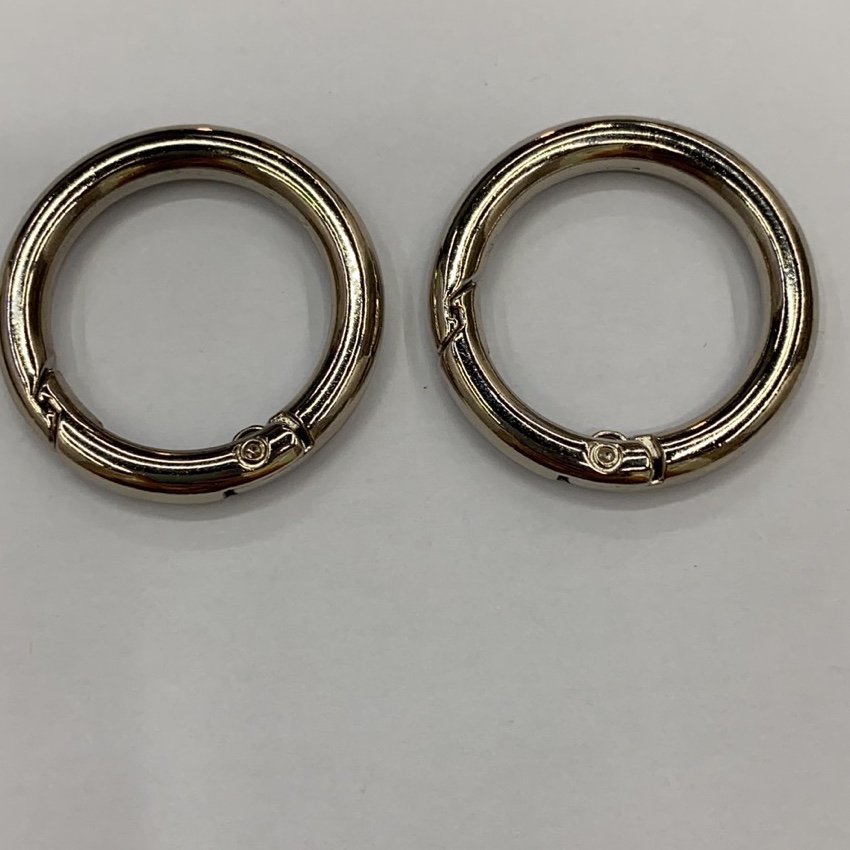 Spring buckle sizes and specifications are complete, and delivery is prompt. Item Picture