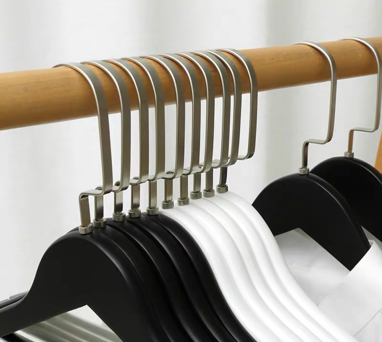 Home Wood Hangers Black Solid Wood 20 Hooks Non-Slip Clothes Brace Adult White Clothing Store Wooden Clothes Hanging Item Picture