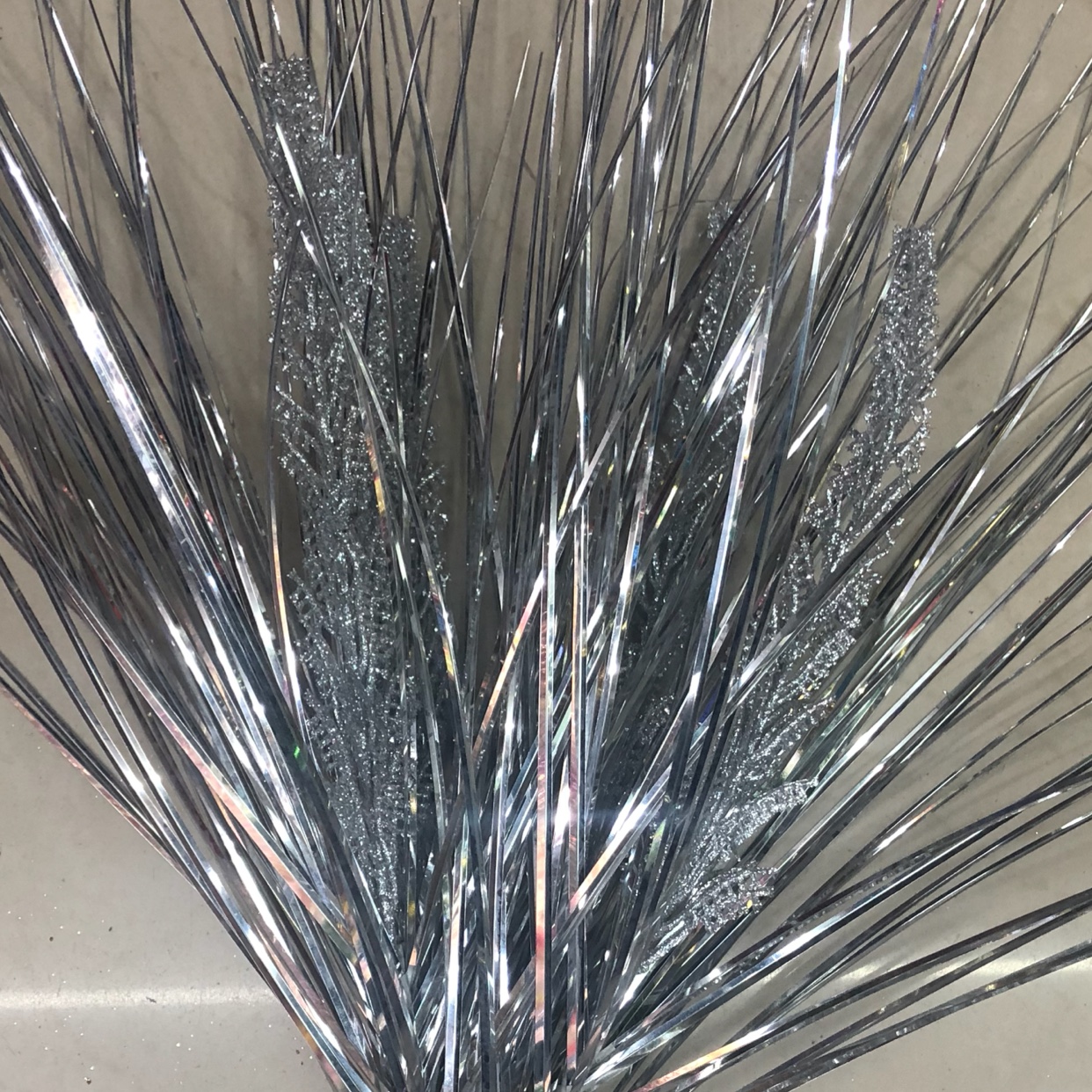 全银色高松插枝图