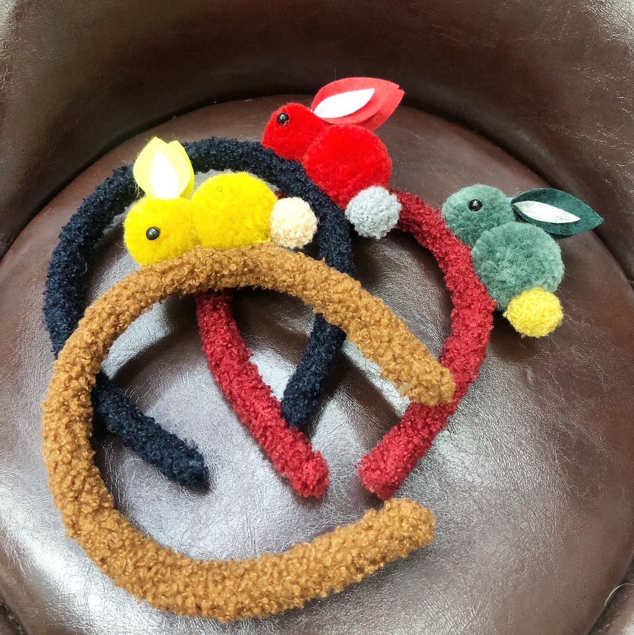 Korean autumn and winter new style hair band, three-dimensional plush rabbit headband, cute and adorable children's hair accessories with big and small rabbit ears details Picture