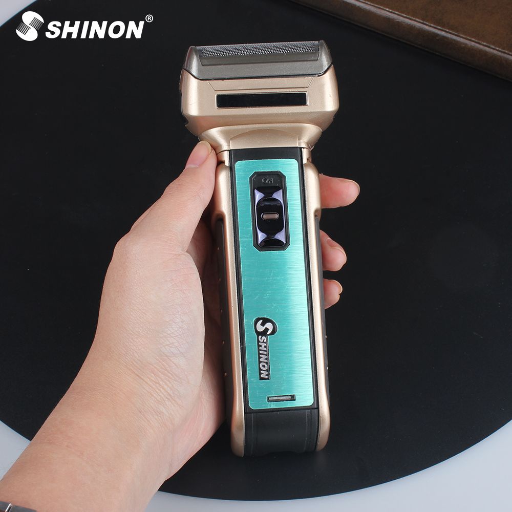 7089-3 Cross-border exclusive reciprocating multi-functional three-in-one electric shaver and washable razor Application Scenario