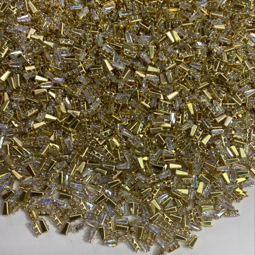 1.5×2.5×5 cubic zircon claws