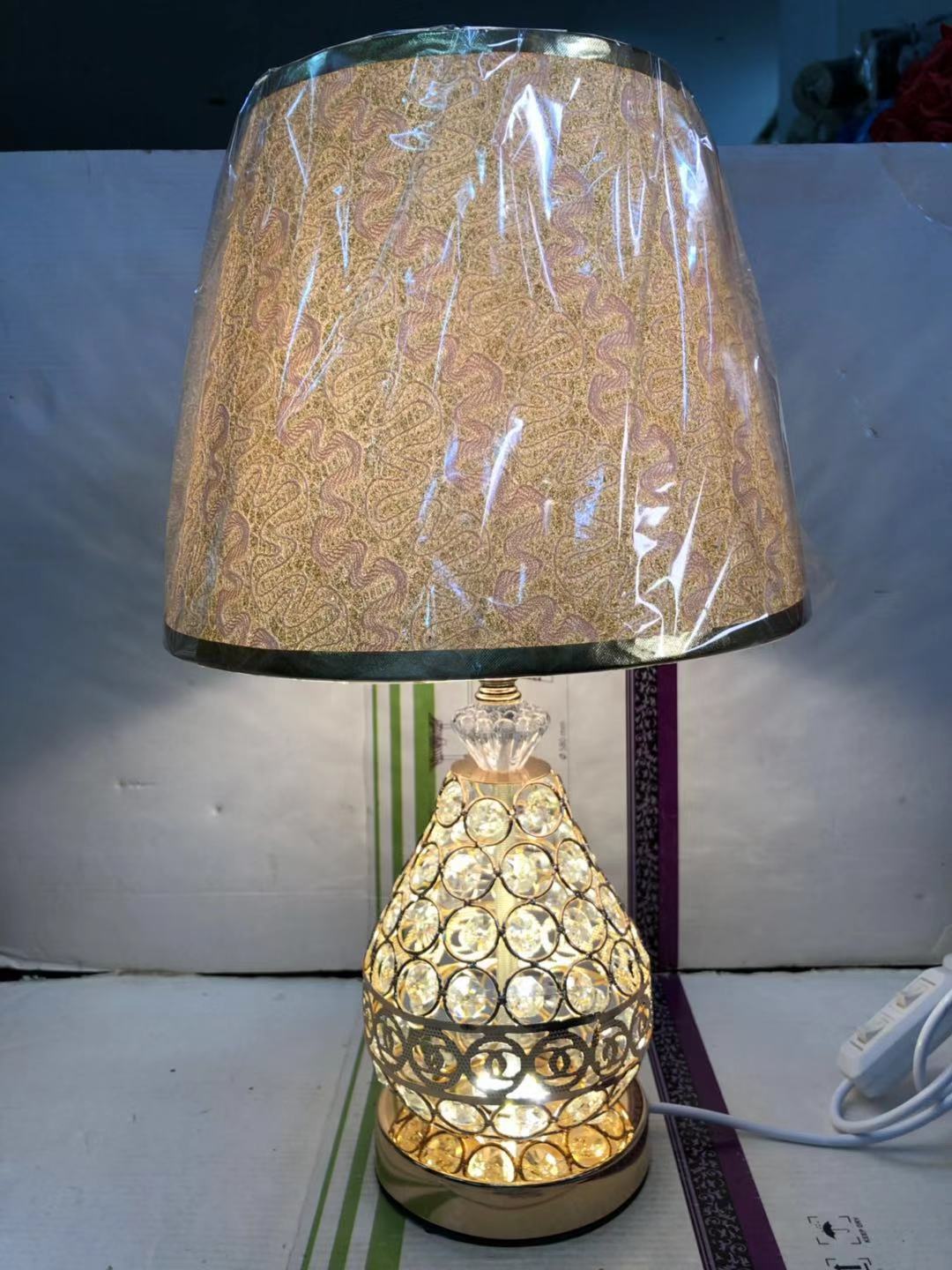 10-inch lampshade table lamp, popular crystal table lamp, bedside table lamp, bedroom and living room, Nordic warm decoration table lamp, Wanfu Crystal 231230