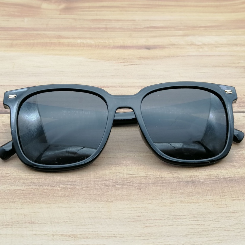Estilo mixto aleatorio wholesale emperador wolf polarizador conducción gafas de sol especiales Specification image