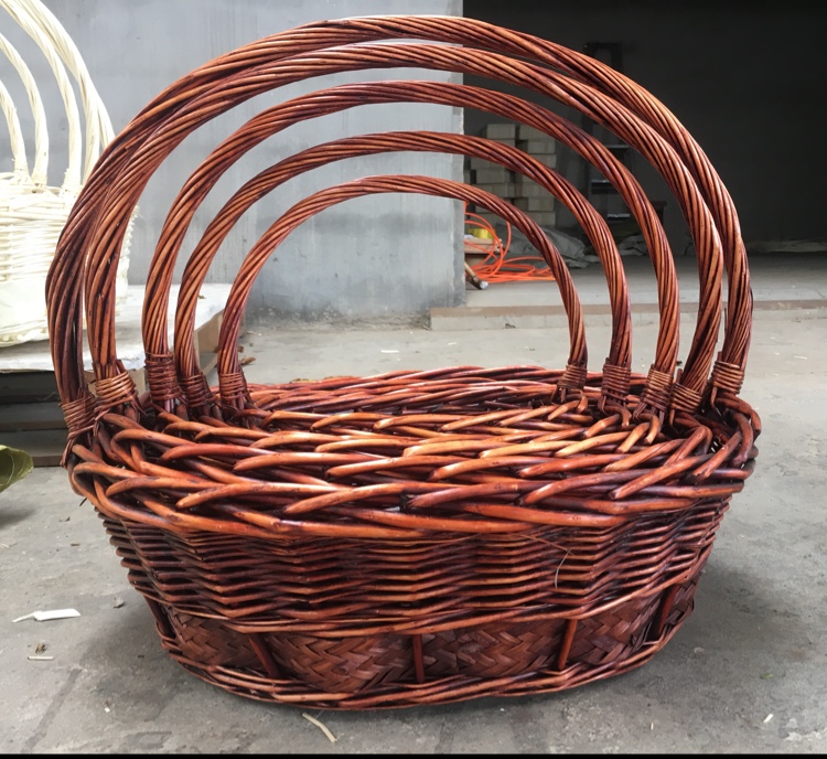 A large set of five-fold bottom baskets