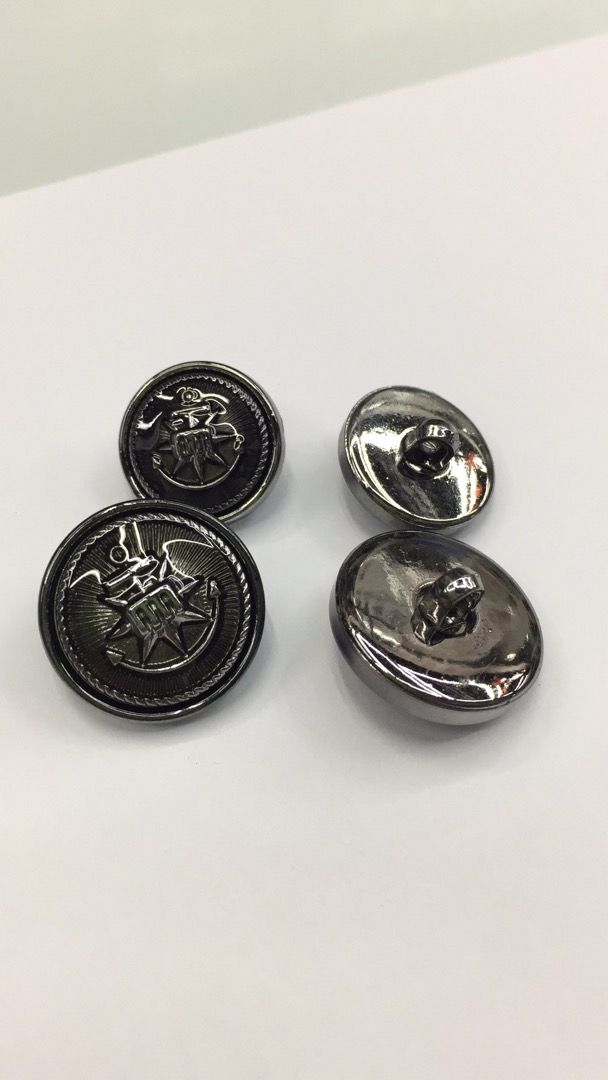 2020 Hot Tall Dark Eye Spot Oil Coat Buckle Men And Women Style Coat Buckle Application Scenario