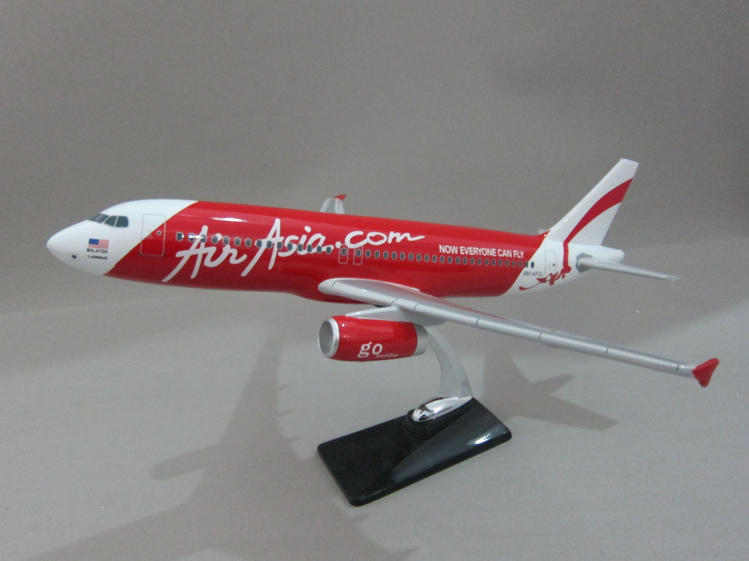 飞机模型（马来西亚亚洲航空A320）合成树脂飞机模型仿真飞机模型