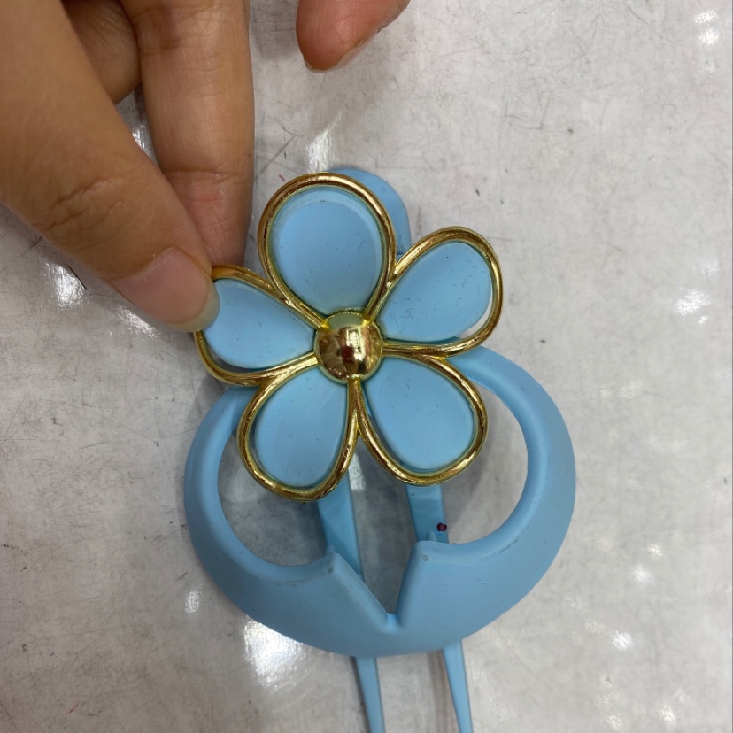 Duck Clip With Plum Blossom details Picture