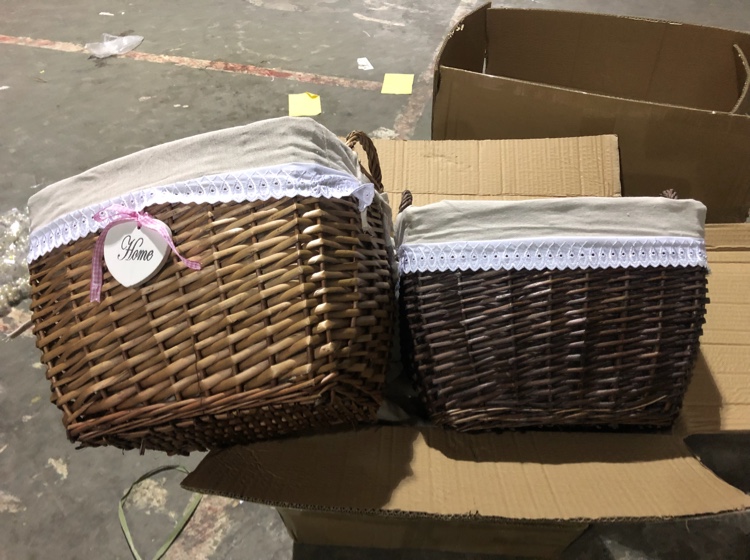 Set two storage baskets