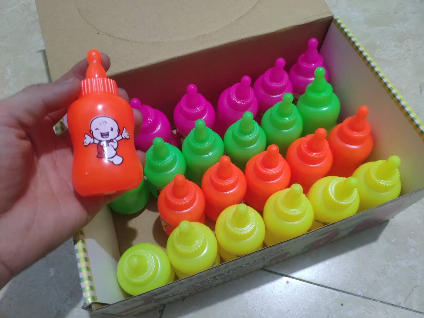 奶瓶叫叫球