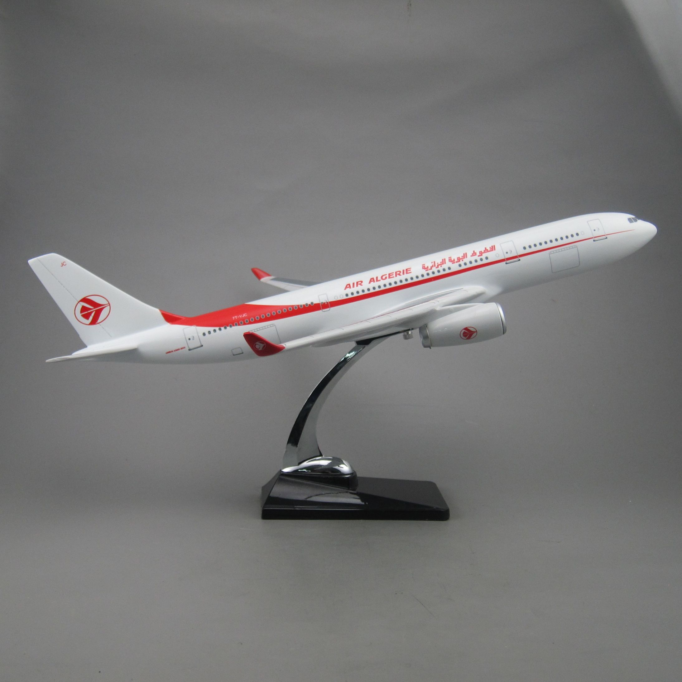 飞机模型（阿尔及利亚航空A330）合成树脂飞机模型 仿真飞机模型产品图