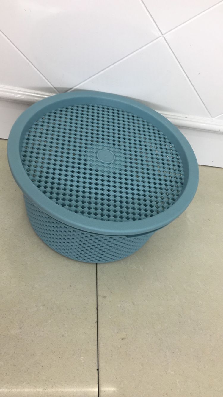Storage basket Plastic covered table top storage basket Miscellaneous items basket multifunctional storage basket snack basket