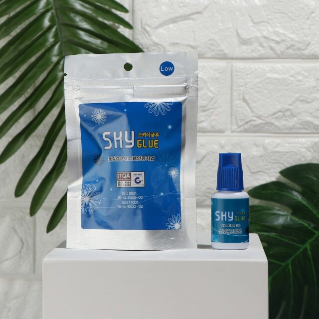 SKY Korean imported low-flavor false eyelash planting glue, 3-second quick-drying eyelash extension glue, special glue for beauty salons, long-lasting and firm glue, exclusively for foreign trade Item Picture