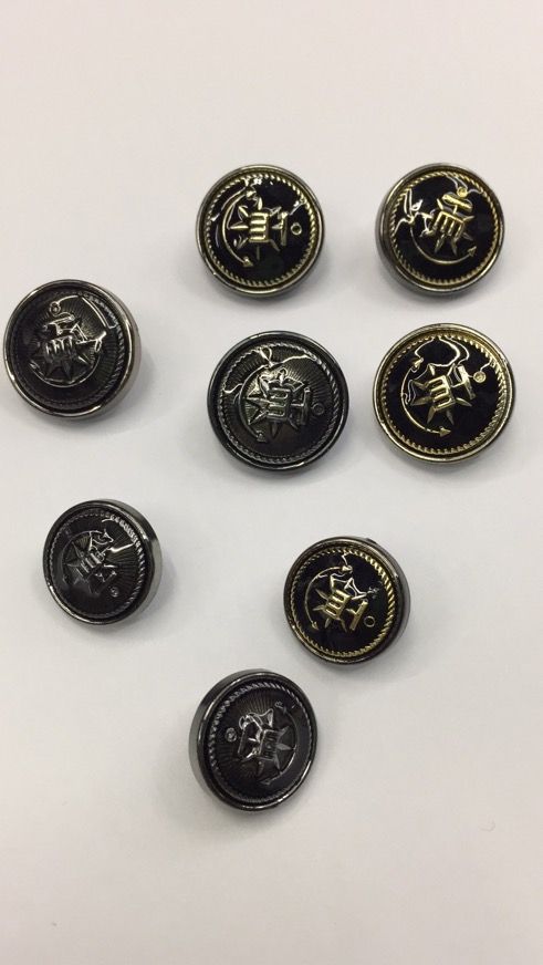 2020 Hot Tall Dark Eye Spot Oil Coat Buckle Men And Women Style Coat Buckle