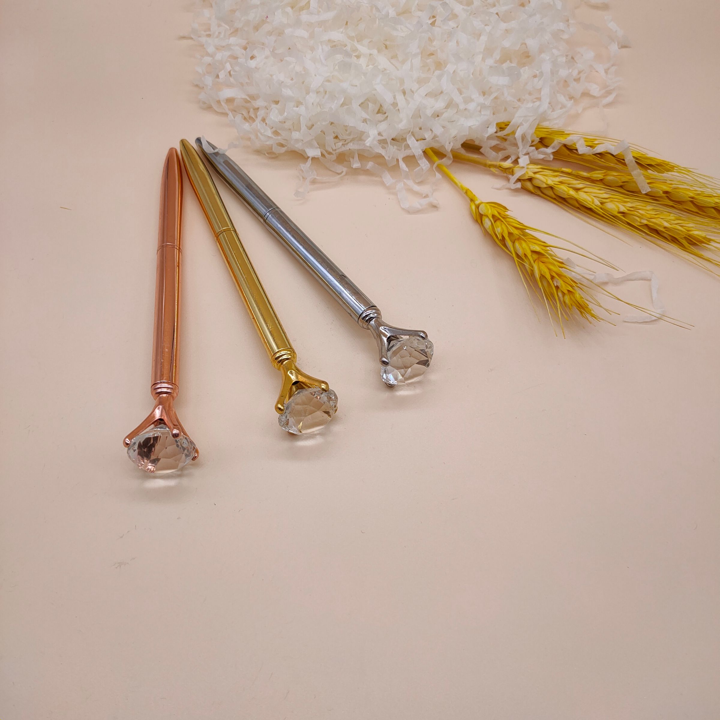 Electroplated beautiful metal ballpoint pen gem signature pen crystal pen thumbnail