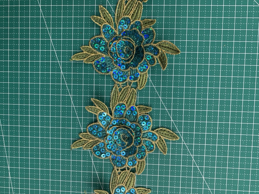 Water soluble embroidery lace collar with beads multi-color option