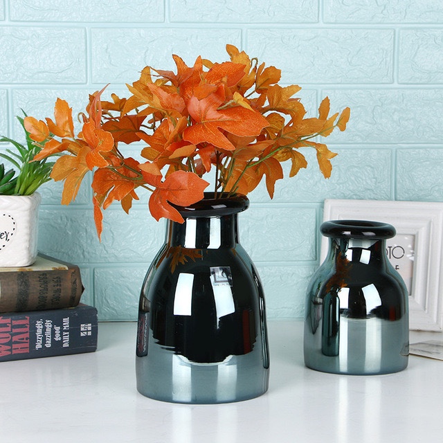 Nordic light luxury style handcrafted rolled-edge bright black transparent glass vase, creative flower arrangement decorative items for living room model room, factory direct sales and wholesale Specification image