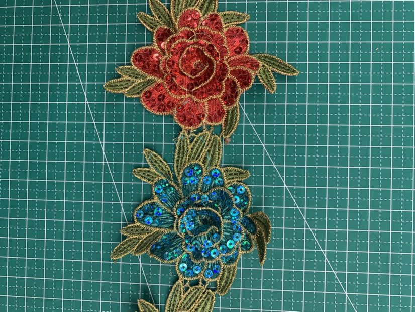 Water-soluble embroidered collar with beads in multiple colors to choose from details Picture