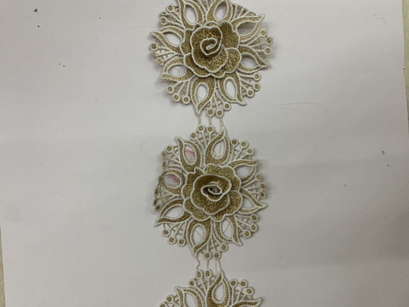 厂家直销 水溶刺绣花边 条码 白金牛奶丝花边 3D立体花边
