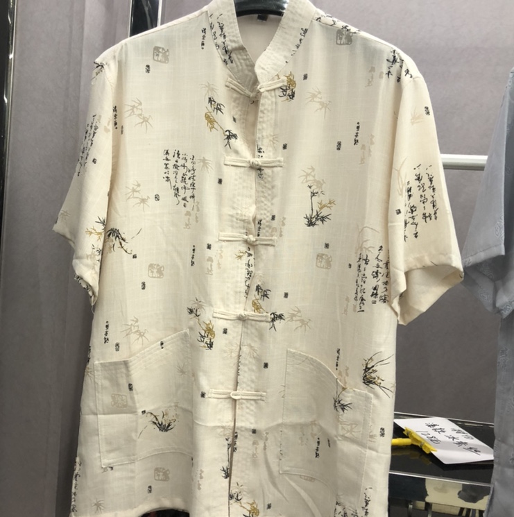 米色唐装
