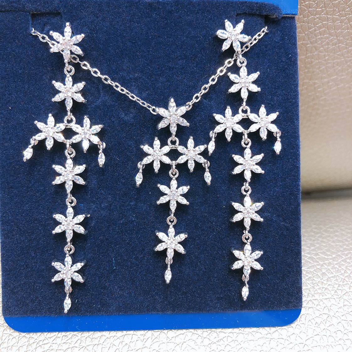 Small Flower Zircon Necklace Earrings Set Korean Fashion Trend