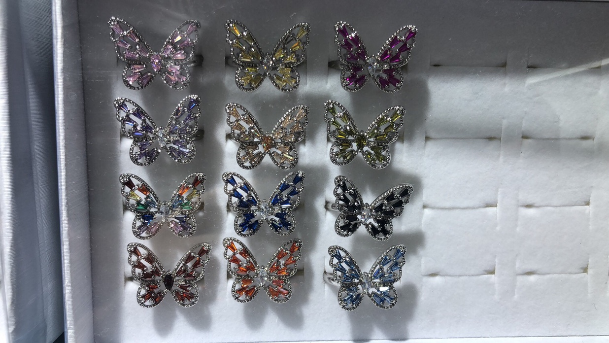 The butterfly ring thumbnail
