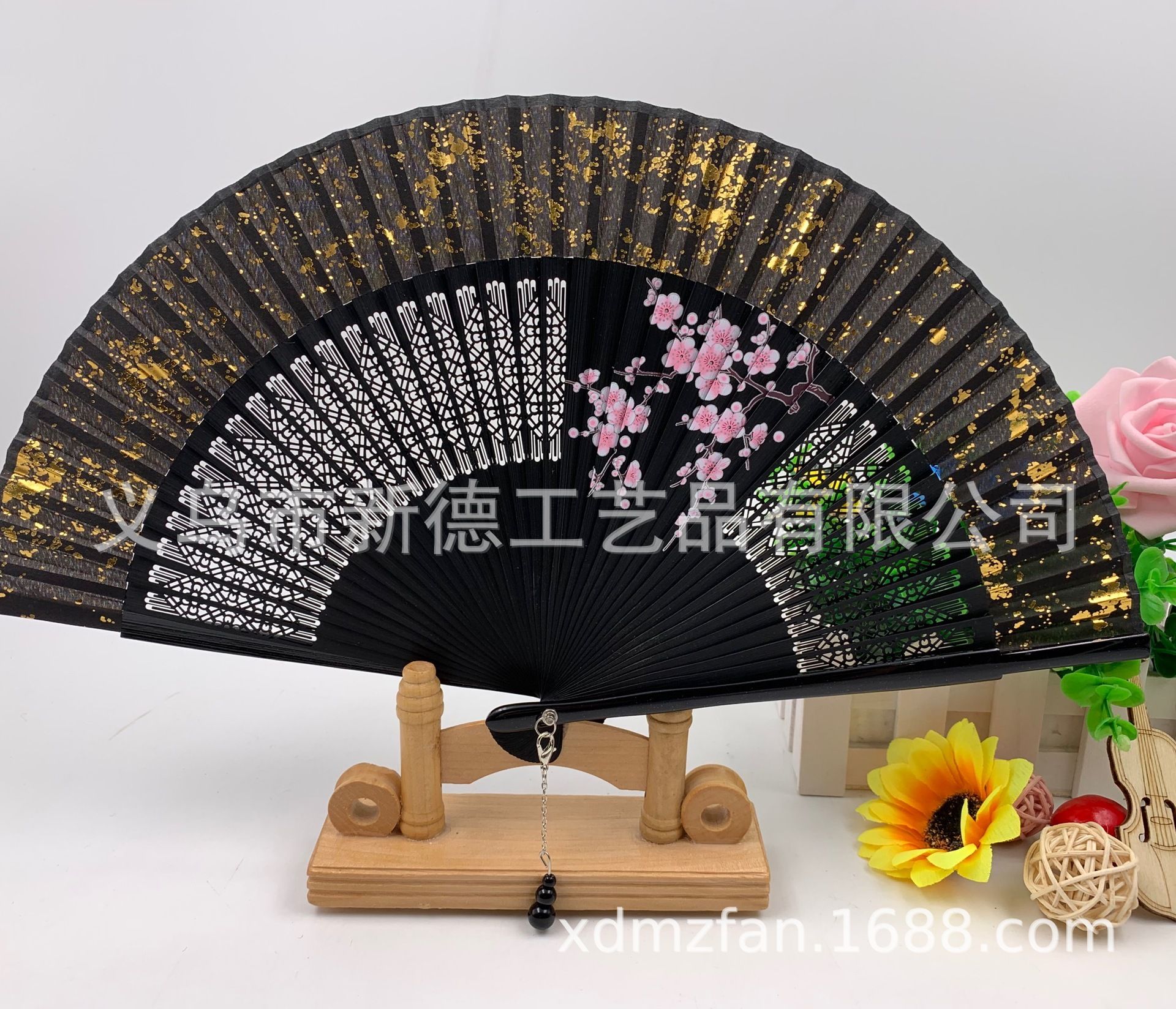 工厂直销批发  黑杆塑料花边扇  手工和风扇子  女式中国风折扇  古典汉服喷绘竹扇  舞蹈扇图