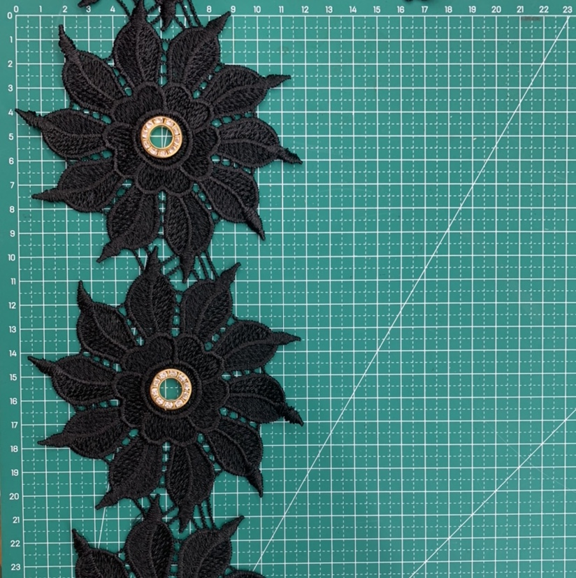 Water Soluble Black Lace With Corns Lace