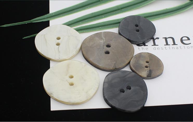 Beige resin buttons, marbled irregular buttons, women's skirts, windbreakers, coats, sweaters, decorative buttons thumbnail