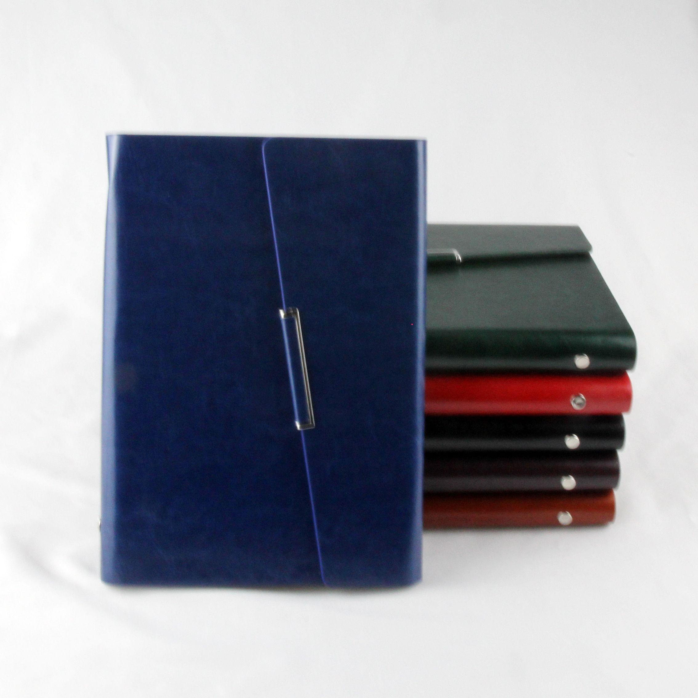 Leather cover three fold notebook A5 college student diary Office business simple notebook can be customized logo full figure